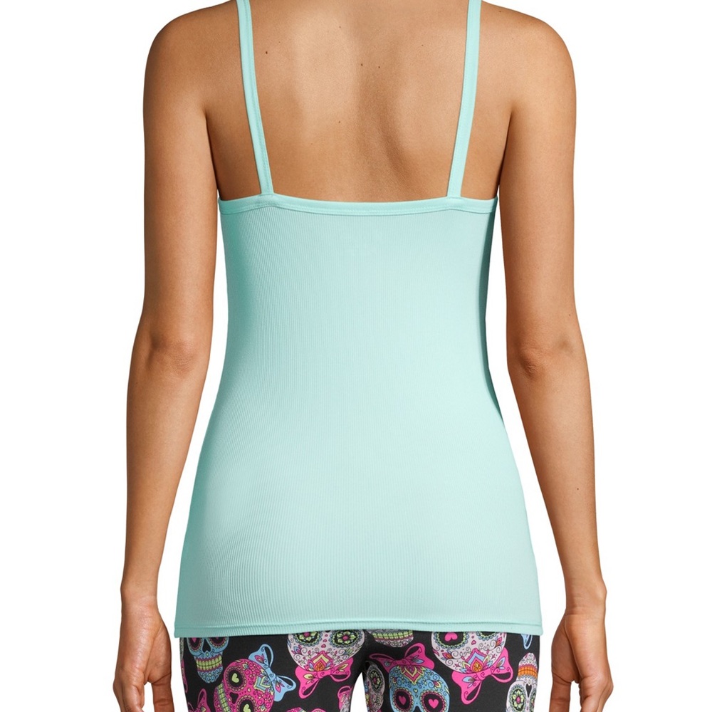 No Boundaries Ribbed Stretch Cami - Picture 2 of 4